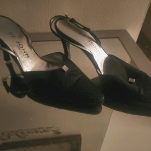 ST. JOHN Black High Heels Sling Back Pointed Toe